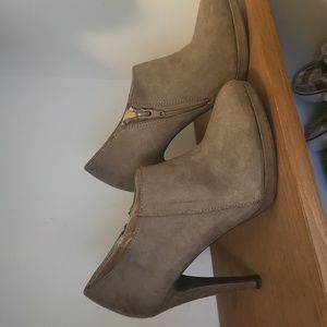 Merona Suade Tan Heels, size 7.5